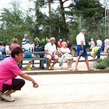 Gezelligheid troef op de petanquebanen